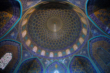 Sheikh Lotfollah Mosque at Naqhsh-e Jahan Square in Isfahan, Iran.