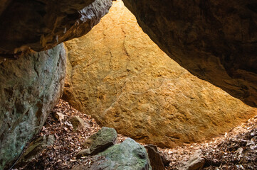 祖母山の風穴入口