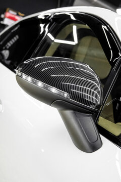 Car side mirror with integrated camera carbon body, cam for driver safety, visibility. Car side view camera system integrated into rearview mirror, blind spot detection, 360 visibility. Camera 360. 