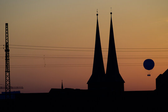 Nikolaikirche bei Sonnenuntergang