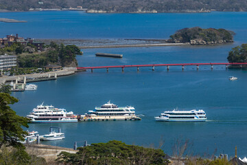 松島西行戻しの松公園からの日本三景松島の観光船