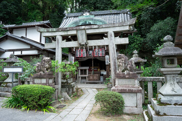 円山公園近くに在る弁天堂