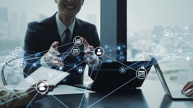 会議するビジネスパーソンのグループと通信ネットワークのコンセプト