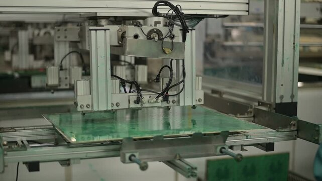 VDO Process PCB screen solder mask in factory.