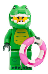 Fototapeta premium Dortmund - Deutschland 10. Februar 2026 - Lego Minifigure Krokodil