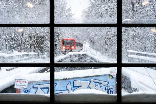 Hamburg Germany 2026 01 04: View of a S-Bahn train coming into the station in winter in Hamburg Bahrenfeld