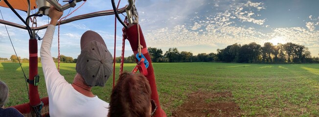 Atterrissage d'une montgolfi&egrave;re