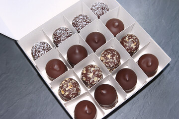 Ein ganzer Karton voll S&uuml;&szlig;igkeiten