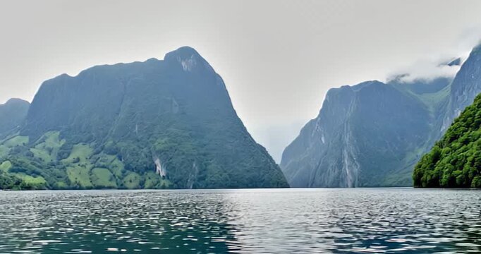 lago, montagna, paisaje, naturaleza, acu&aacute;tico, r&iacute;o, cielo, verano, viajando, dirigible norge, verde, impresiones, bosque, alpes, roca, cerro, valle, nieve, aparcar, nube, esc&eacute;nico, turismo, panorama, 
