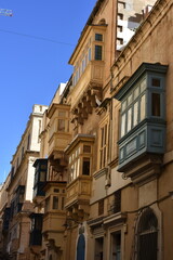Obraz premium Facades of historical buildings in Valletta, Malta