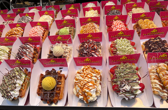 Shop Le Funambule, Belgian waffles with various toppings, Brussels, Belgium, September 6, 2025