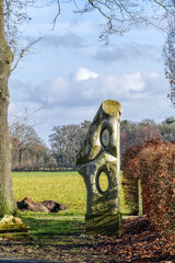 Wanderweg mit Skulptur in Marienthal © hespasoft