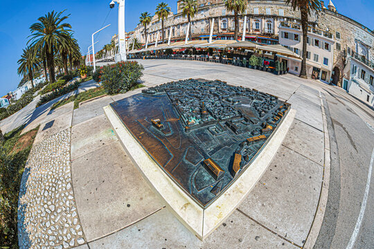  Model of the historical core of the city of Split located in Split Riva, Obala Hrvatskog narodnog preporoda. Split, Croatia