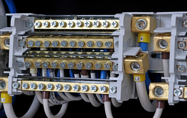 Connecting the electrical module using copper electrical insulated wires. 