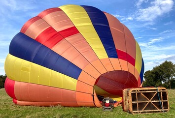 Gonflage d'une montgolfi&egrave;re