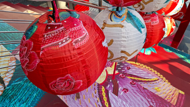Traditional Decorative Chinese Paper Lanterns with Floral Patterns for Lunar New Year and Cultural Festival Celebration