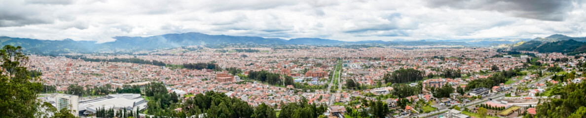 Fototapeta premium Panorama of the city of Cuenca (Ecuador)