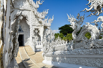 Fototapeta premium Wat Rong Khun or White Temple, Chiang Rai, Tailandia