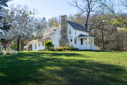 Mansfield, Missouri: Laura Ingalls Wilder Historic Home and Museum. House where author lived with her husband Almanzo and daughter Rose. Where the books were written. Exterior. 