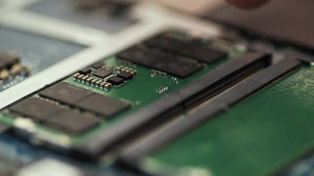 Checking RAM module seating in motherboard slot by hand