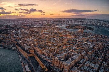 Obraz premium Aerial View of Valletta, Malta