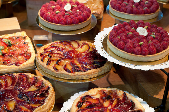 Canada, Quebec, Montreal. Fruit tarts for sale in pastry shop.