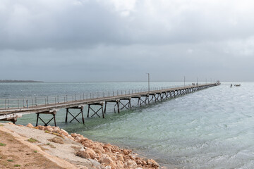 Obraz premium Ceduna Jetty into Murat Bay on the Eyre Peninsula, South Australia, Australia