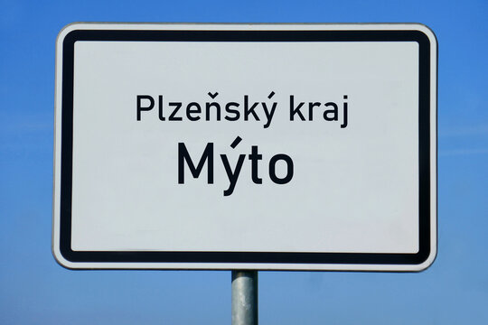 place-name sign Plzeňsk&yacute; kraj M&yacute;to