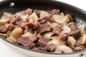 牛肉とタマネギの炒め物