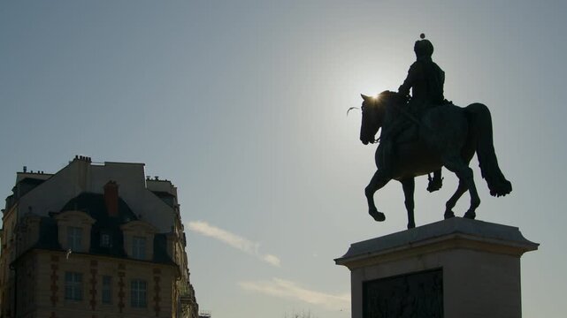 Equestrian statue of the King Henri IV in a Paris