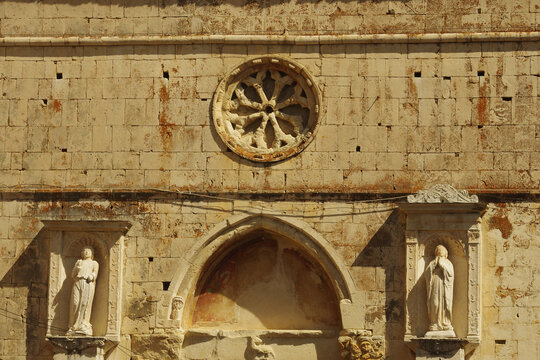 Cocullo - Abruzzo - Facade of the mother church dedicated to Saint Dominic, 1907, protector from snake bites and toothache.