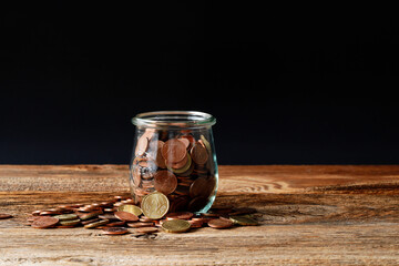 Geldm&uuml;nzen im Glas