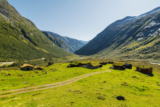 Almh&uuml;tten, Skjerdingsdalsaetre, Skjerdingsdalen, Strynefjell, Norwegen