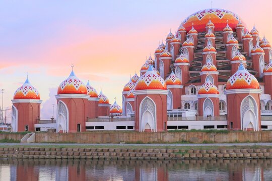 99 Domes Mosque (Masjid 99 Kubah) a Beautiful Building with Amazing Architecture Located in Central Point of Indonesia (CPI) Makassar, South Sulawesi. 