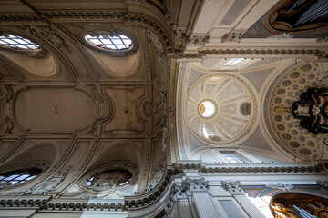 Obraz premium Ceiling and Dome of Chiesa di San Filippo Neri - Turin, Italy