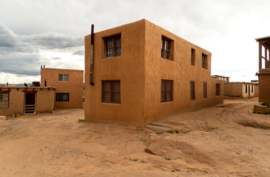 USA, New Mexico, Acoma, Sky City, tribe, native, aboriginal, tribal, pueblo, community, old, historic, history, culture, building, architecture, structure, adobe
