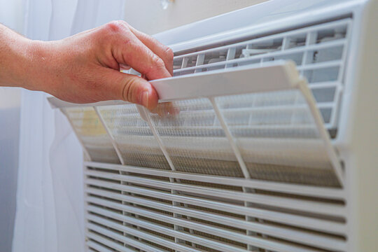 Indoor Air Conditioner Maintenance Service