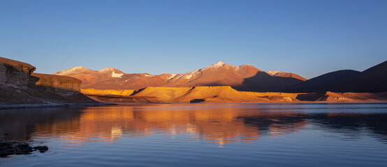 Obraz premium Lake in Chile