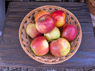 &Auml;pfel, Korb, gesund, BIO, Obstkorb, Obst, Apfelsorten, 