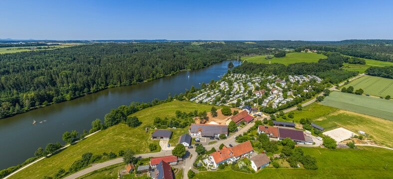 Ausblick auf die Stauseen bei Haselbach im w&uuml;rttembergischen Ostalbkreis aus der Vogelperspektive