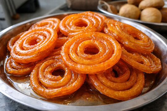 Jalebi spiral syrup shine macro 