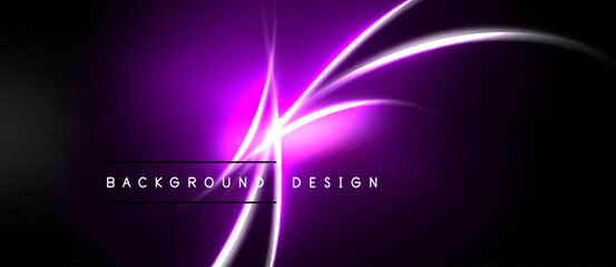 Obraz premium Abstract purple light streaks over black background. Modern design element, vibrant energy radiates from central point. Simple, elegant.