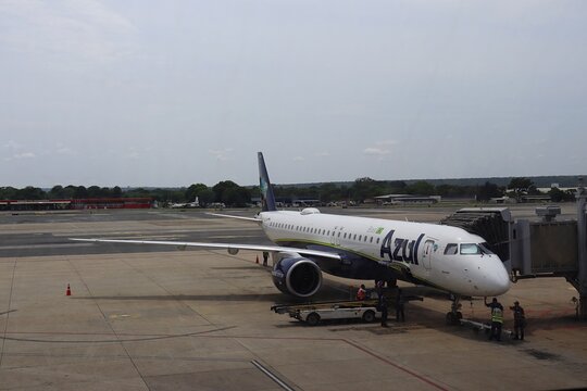 Brasilia, Brazil - November 1st, 2025: Azul Linhas A&eacute;reas (Azul Brazilian Airlines) aircraft at the Brasilia International Airport (BSB). Concept of commercial aviation. 