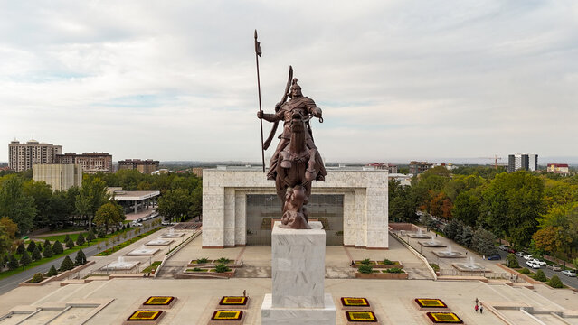 Manas Statue at Ala-Too Square in Bishkek