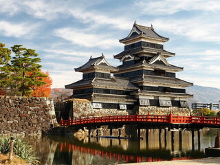 秋の国宝松本城