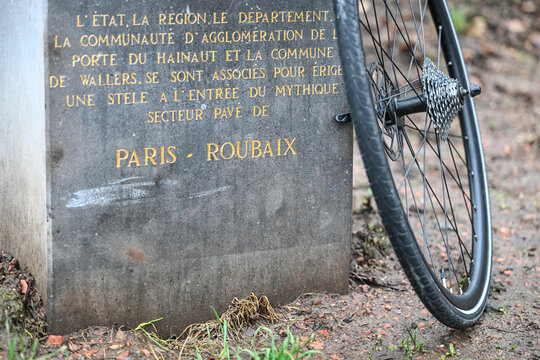 St&egrave;le Paris Roubaix parcours pav&eacute;s Arenberg cyclisme