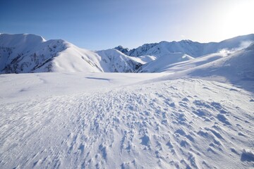 北アルプス・立山連峰　雪景色