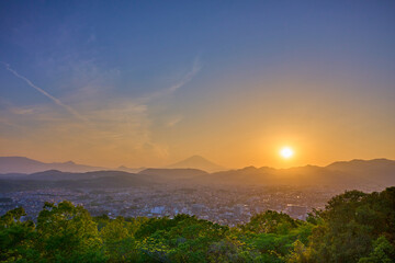 神奈川県秦野市の権現山からの夕景(秦野市街,富士山など)