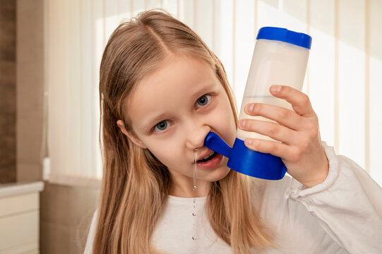 Nasal Shower for Child Nose. Neti pot for Children.  Nasal or Sinus Congestion due Sinus Infection or Allergies. Blocked Nose in Kid.