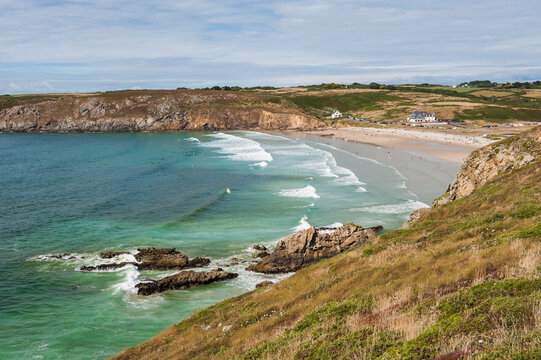 Baie des Trepasses or Bay of Dead located between the Pointe du Raz and the Pointe du Van, Cap Sizun, Finistere department, Brittany region, France
